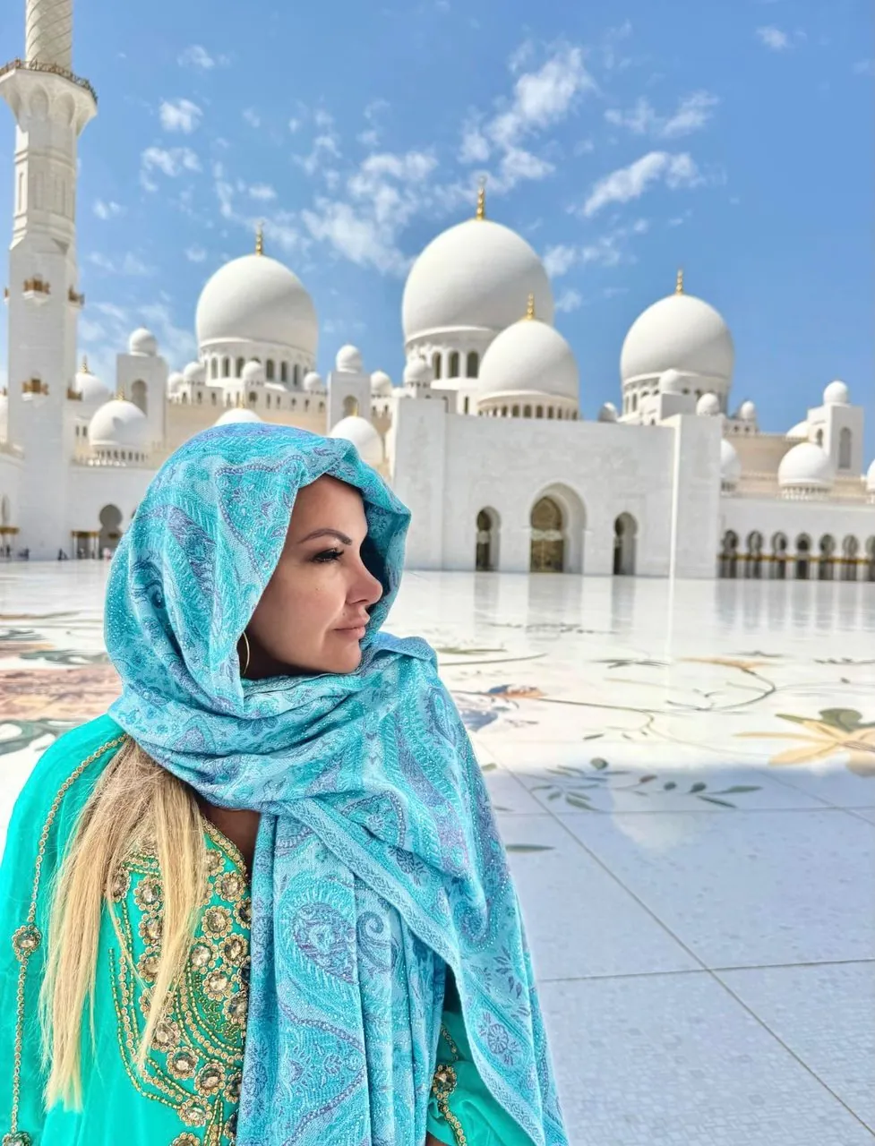 Dani em Abu Dhabi
