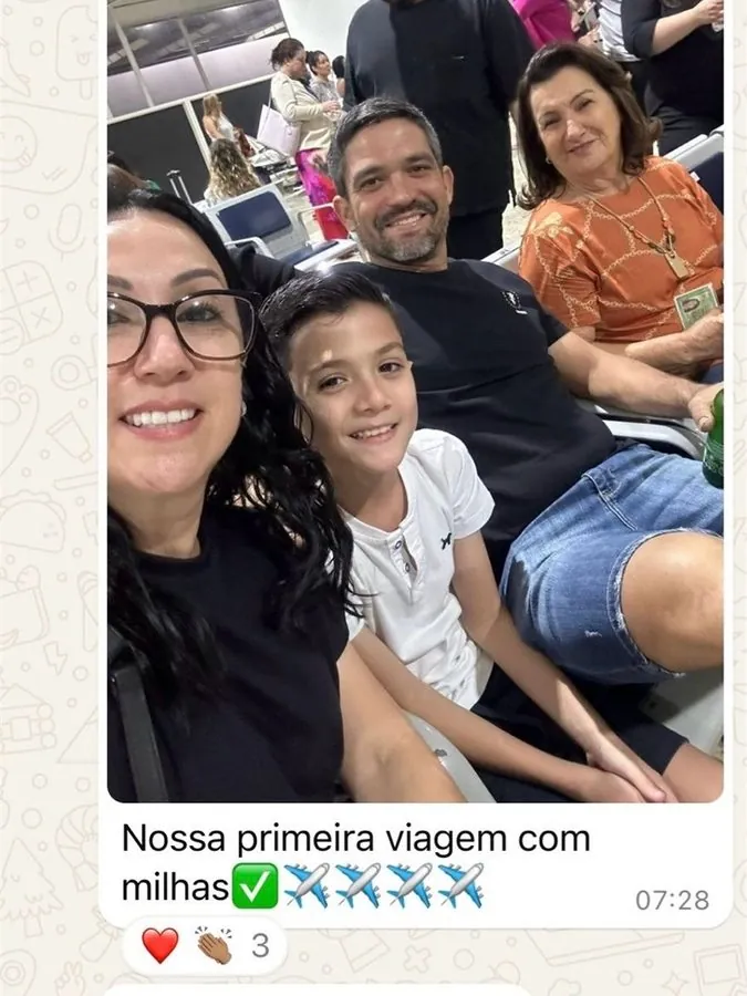 Familia viajando com milhas